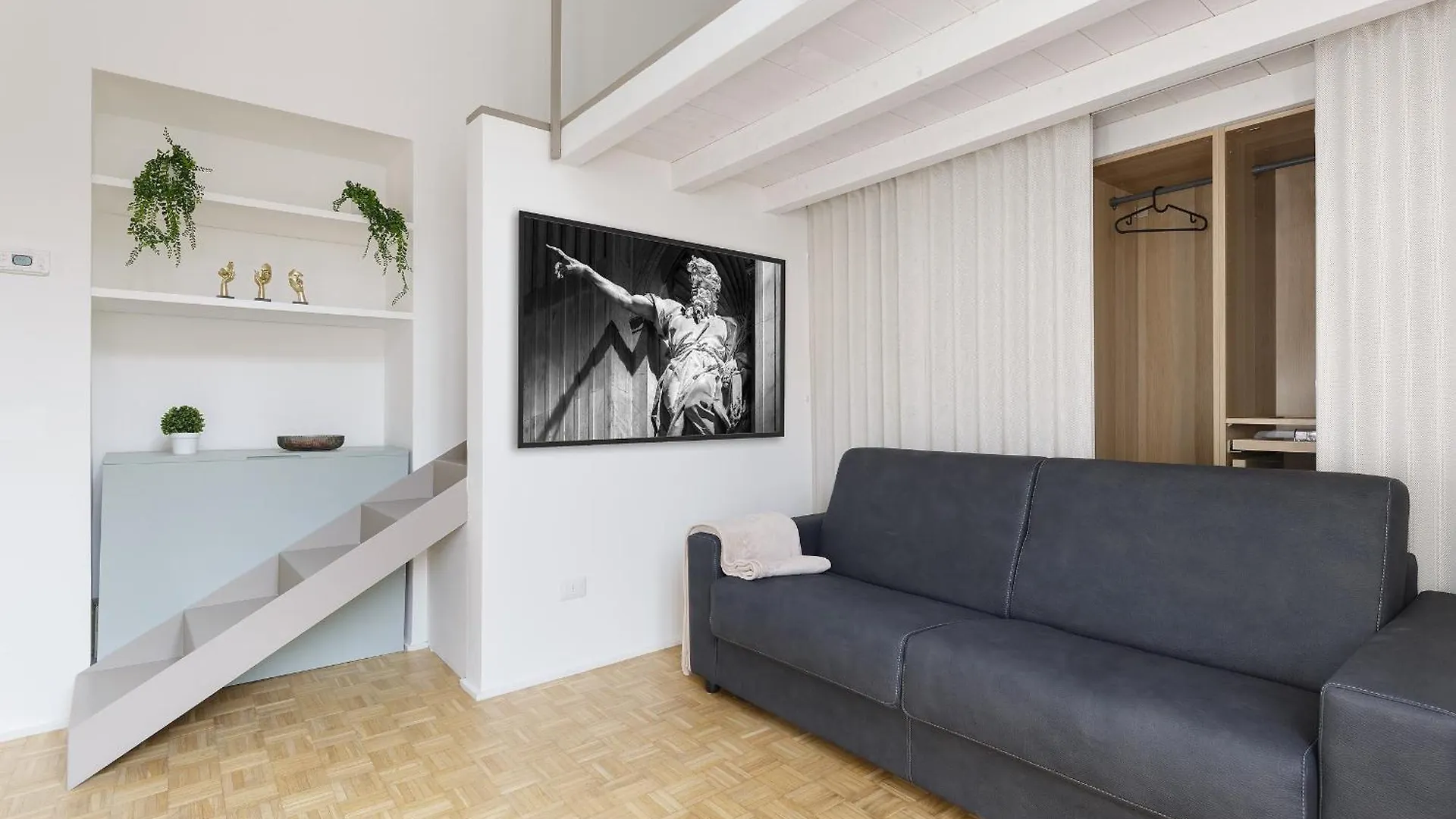 Hl Suite - Duomo, Navigli location
